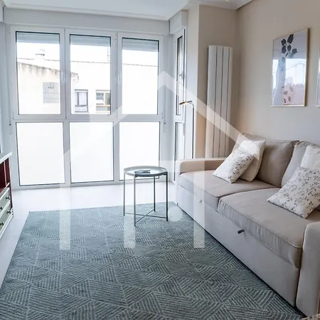 Cimadevilla شقة اوفيدو